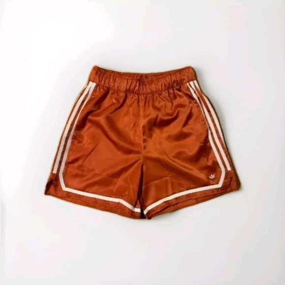 New S Adidas Hoop Prep Shorts Originals Basketball Preloved Red Satin HA7326 Men - Picture 3 of 3